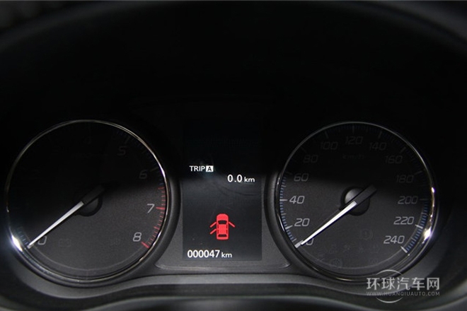 2013款 2.0L 兩驅運動導航版 5座