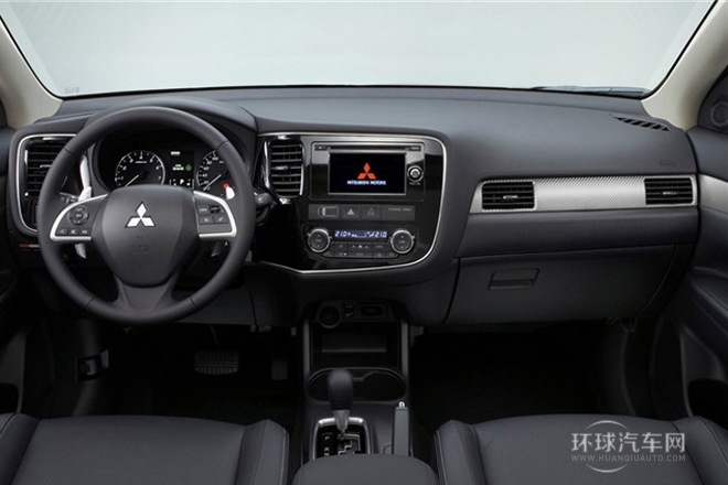 2013款 2.0L 兩驅運動導航版 5座