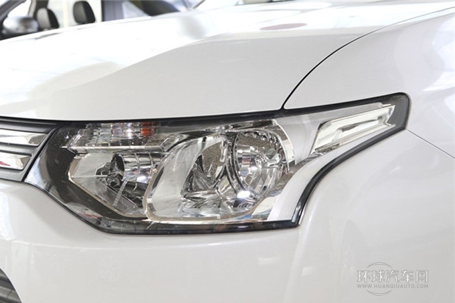 2013款 2.0L 兩驅運動導航版 5座