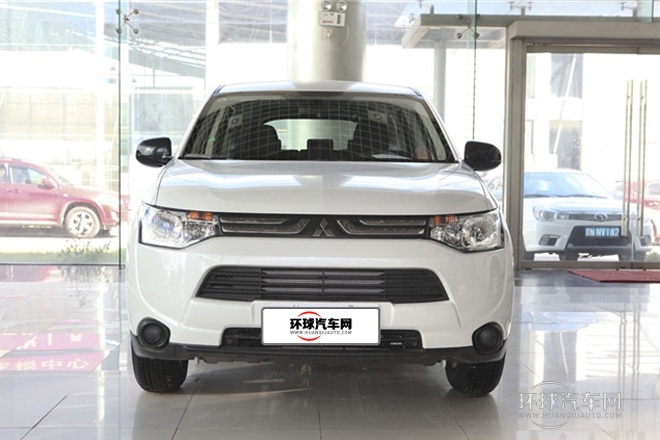 2013款 2.0L 兩驅運動導航版 5座