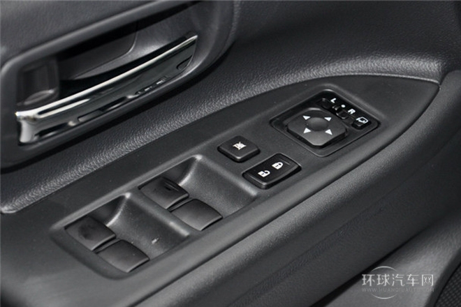 2013款 2.0L 四驅都市導航版 5座