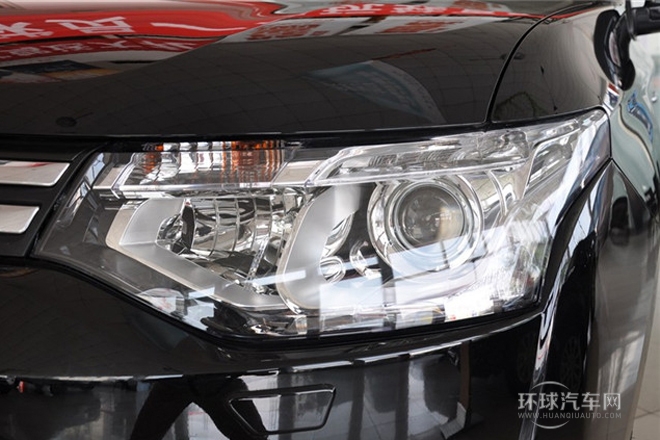 2013款 2.4L 四驅豪華導航版 5座