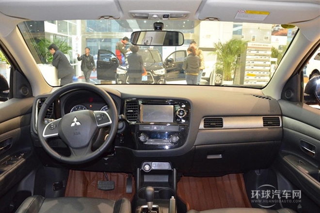 2013款 2.4L 四驅豪華導航版 7座