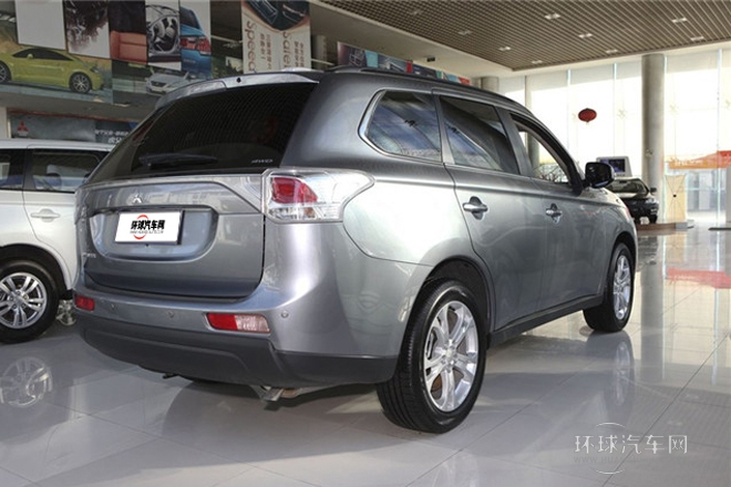 2013款 2.4L 四驅精英GT版 7座