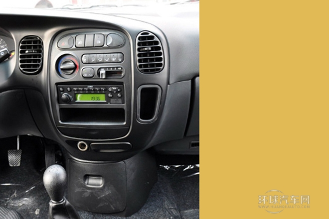 2011款 2.0L穿梭 汽油標準版