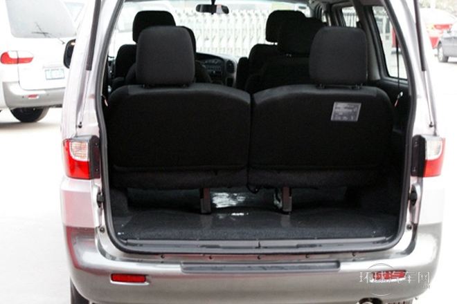 2011款 2.0L穿梭 汽油標(biāo)準(zhǔn)版