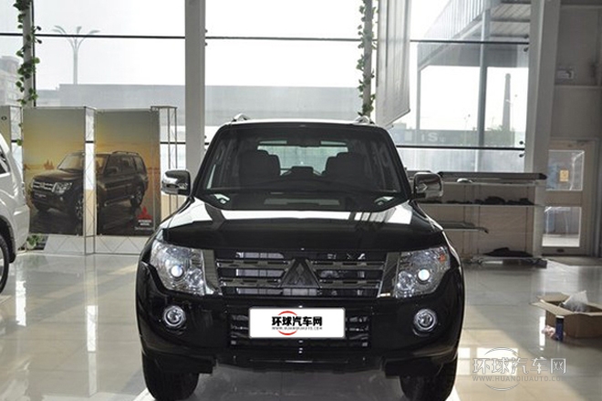 2012款 3.0L 豪華手動版