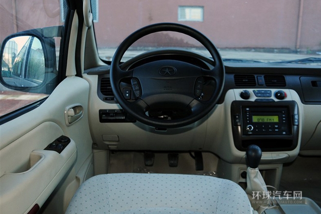 2011款 2.0L政采版 手動豪華型