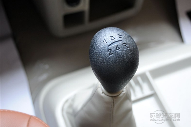 2011款 2.0L政采版 手動(dòng)豪華型