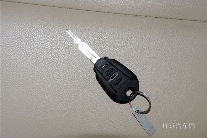 2011款 2.0L政采版 手動豪華型