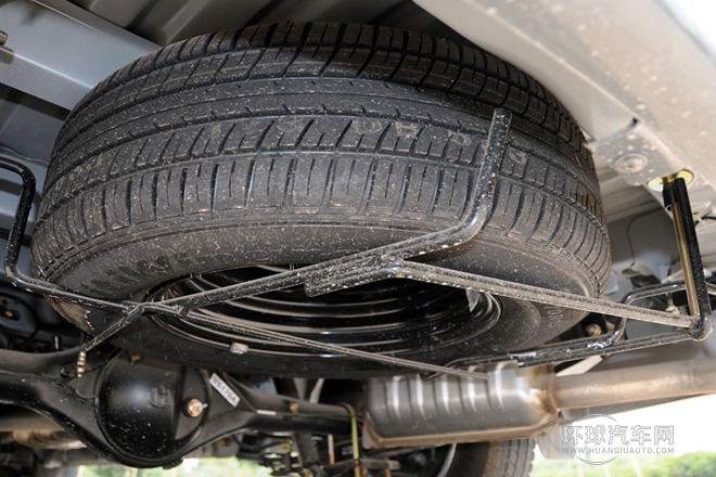 2011款 2.0L政采版 手動豪華型