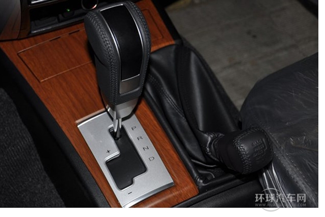 2011款 3.0L 運(yùn)動導(dǎo)航版