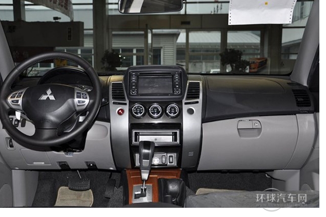 2011款 3.0L 運動導航版