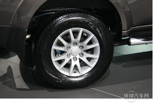 2011款 3.0L 豪華導(dǎo)航版