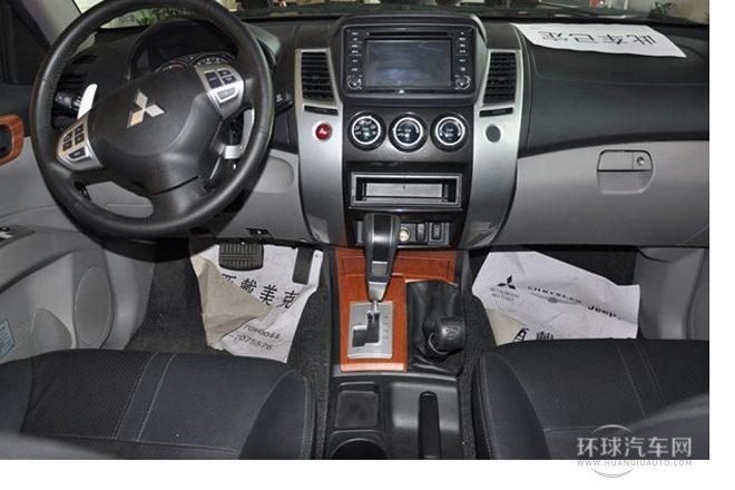 2011款 3.0L 豪華導航版