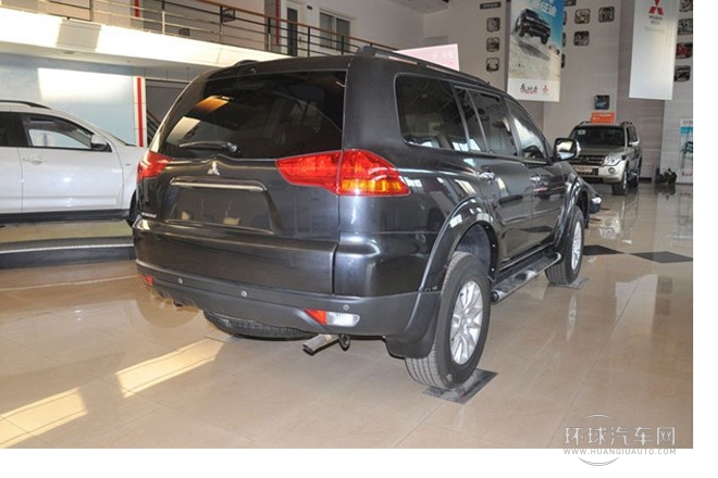 2011款 3.0L 豪華導(dǎo)航版