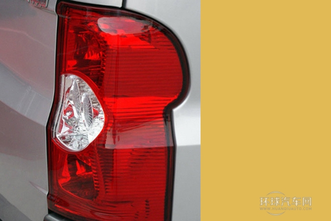 2011款 2.4L祥和 汽油豪華版