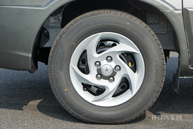 2011款 2.4L政采版 手動豪華型