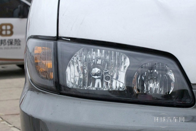 2011款 2.8T穿梭 柴油標準版