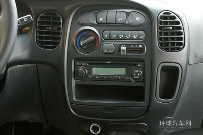 2011款 2.8T穿梭 柴油標準版