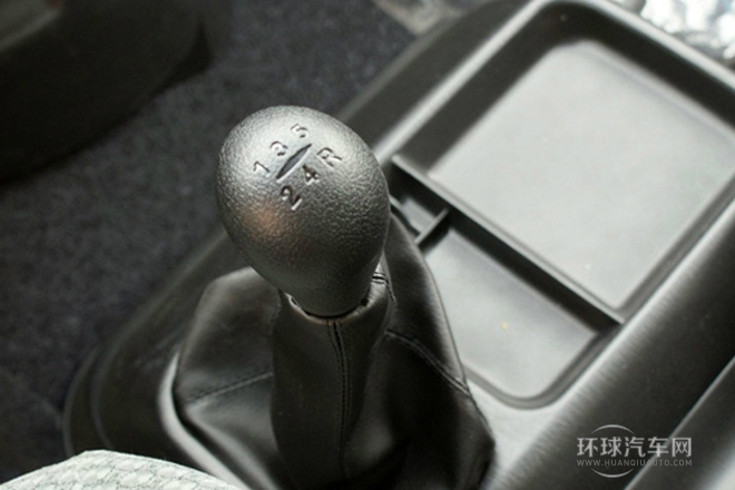 2011款 2.8T穿梭 柴油標(biāo)準(zhǔn)版