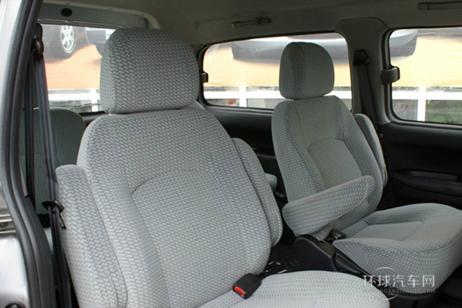 2011款 2.8T穿梭 柴油標(biāo)準(zhǔn)版