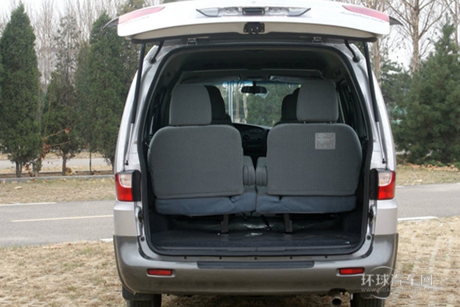 2011款 2.8T穿梭 柴油舒適版