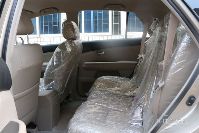 2013款 白金版 2.0L 手動豪華型