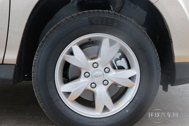 2013款 白金版 2.0L 手動豪華型