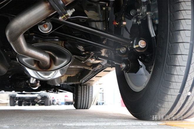 2013款 白金版 2.0L 手動豪華型