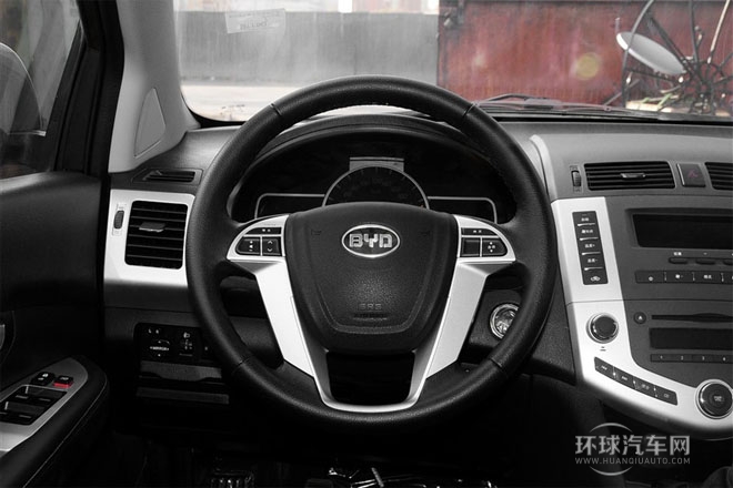 2013款 白金版 2.0L 手動精英型