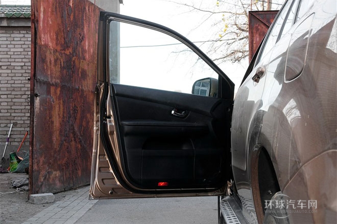 2013款 白金版 2.0L 手動(dòng)精英型