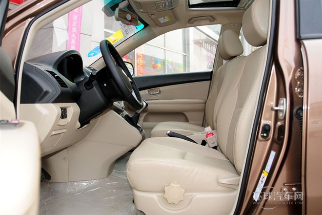 2013款 白金版 2.0L 手動(dòng)尊貴型