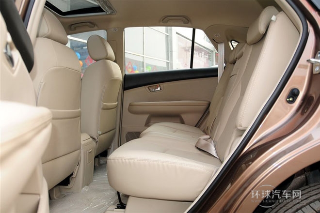 2013款 白金版 2.0L 手動尊貴型