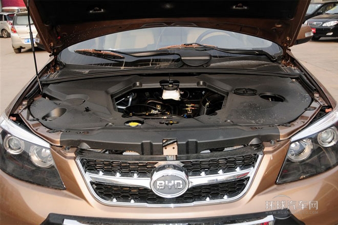 2013款 白金版 2.0L 手動尊貴型