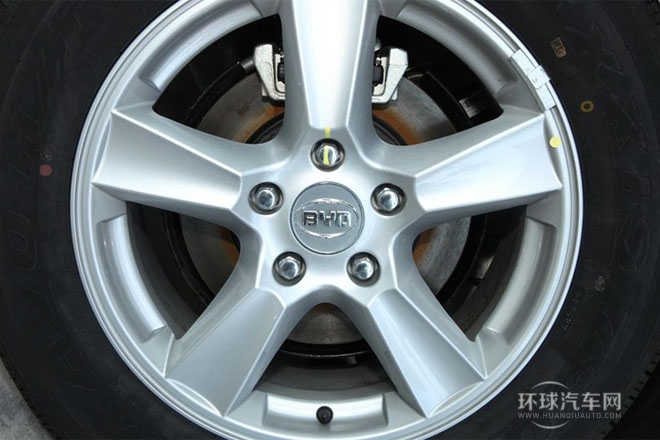 2013款 白金版 2.4L 手動豪華型