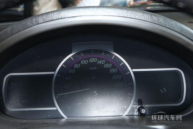 2013款 白金版 2.4L 手動(dòng)精英型