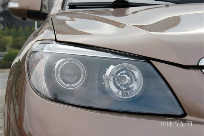 2013款 白金版 2.4L 手動尊貴型