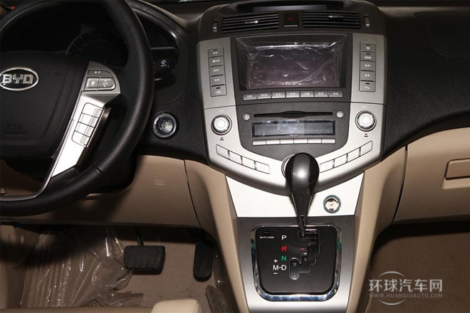 2013款 白金版 2.4L 手動尊貴型