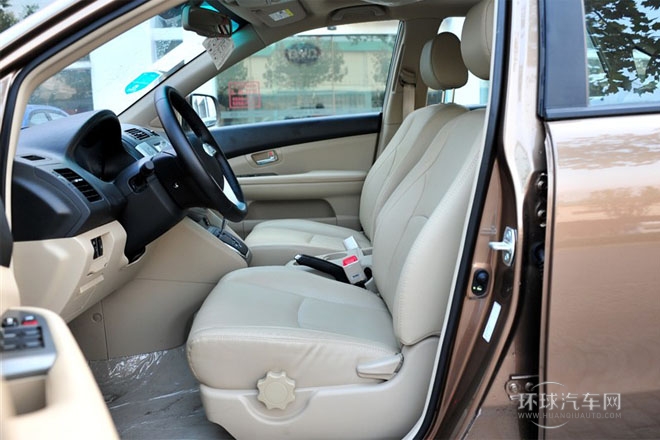 2013款 白金版 2.4L 自動精英型