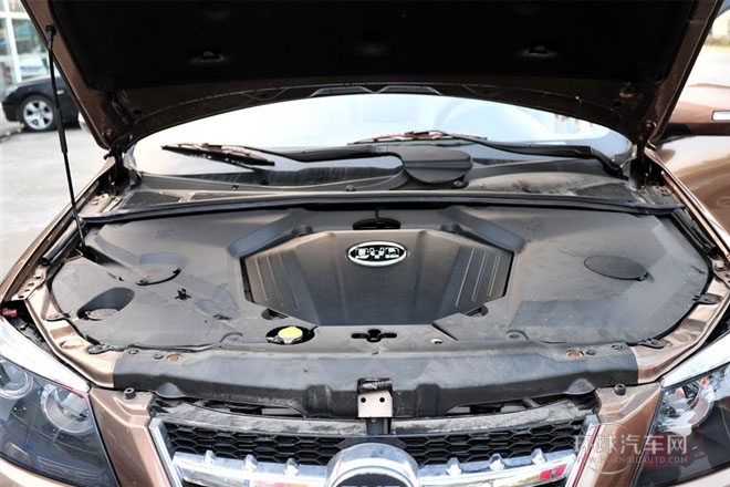 2013款 白金版 2.4L 自動精英型