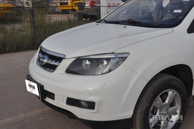 2013款 白金版 2.4L 自動尊享型