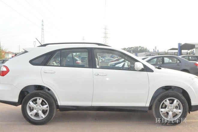 2013款 白金版 2.4L 自動尊享型