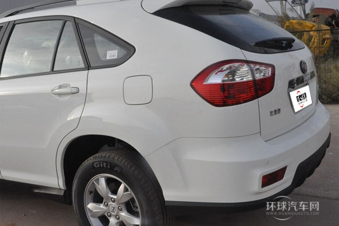 2013款 白金版 2.4L 自動(dòng)尊享型