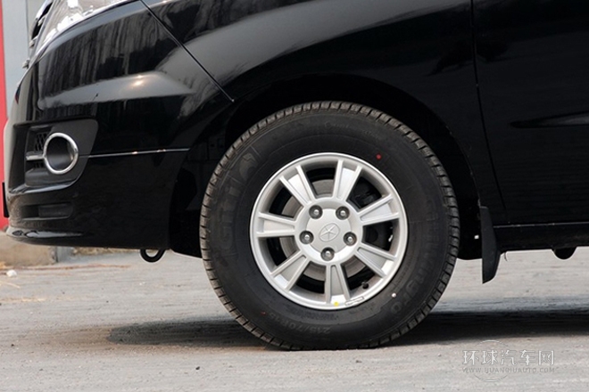 2013款 2.0T 汽油手動公務版