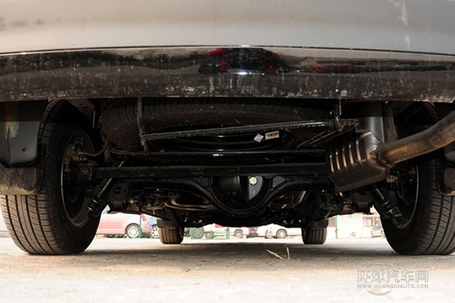 2013款 2.0T 汽油手動公務版