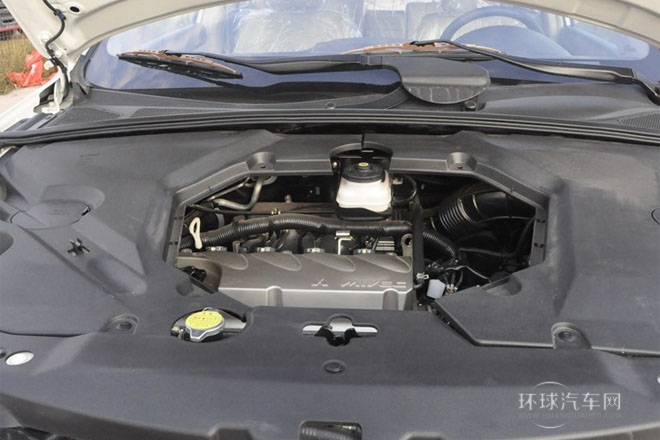 2013款 白金版 2.4L 自動(dòng)尊享型