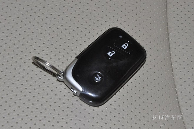 2013款 白金版 2.4L 自動尊享型