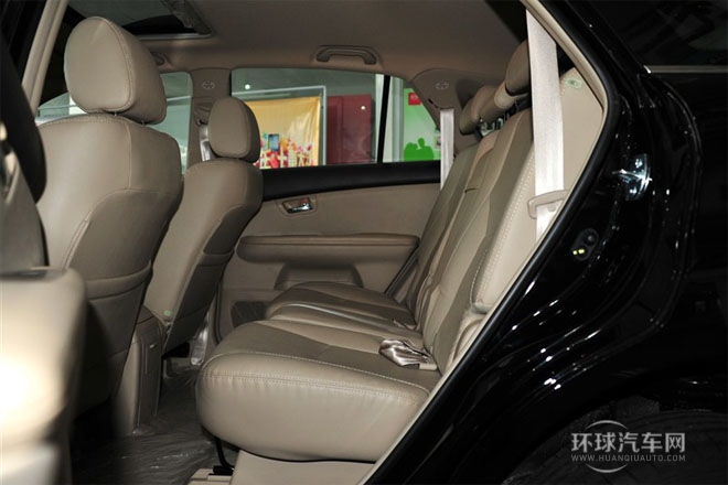 2013款 白金版 2.4L 自動尊榮型