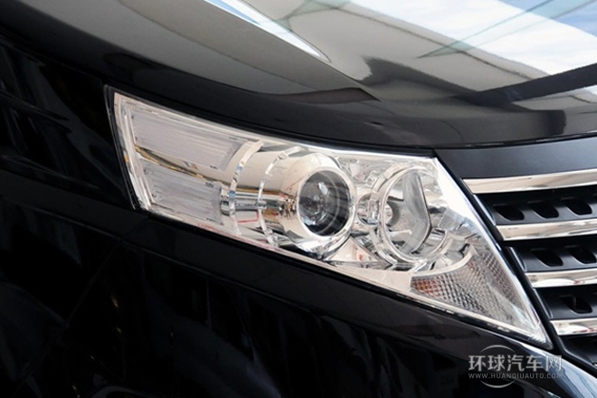 2013款 2.0T 汽油手動商務版